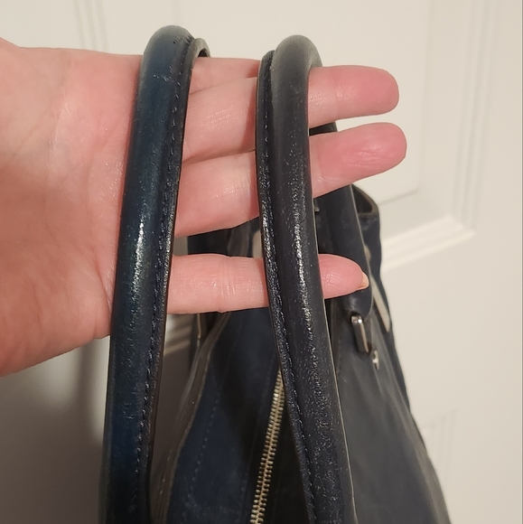 Michael Kors Leather Convertible Crossbody Bag Dark Blue 15" X 11.5" - Picture 10 of 14